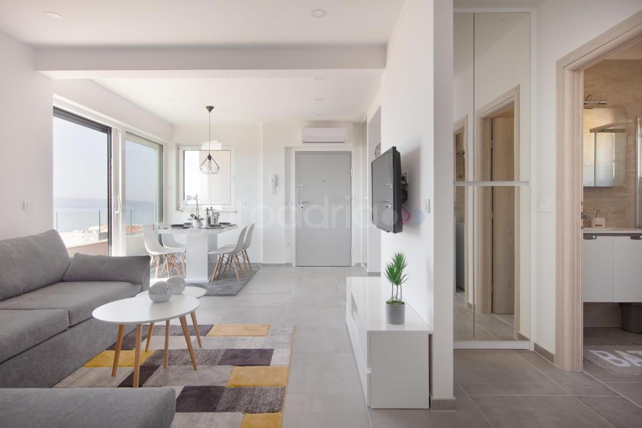 Luxury Apartment Sofia -Free Beach Parking Makarska Exterior photo