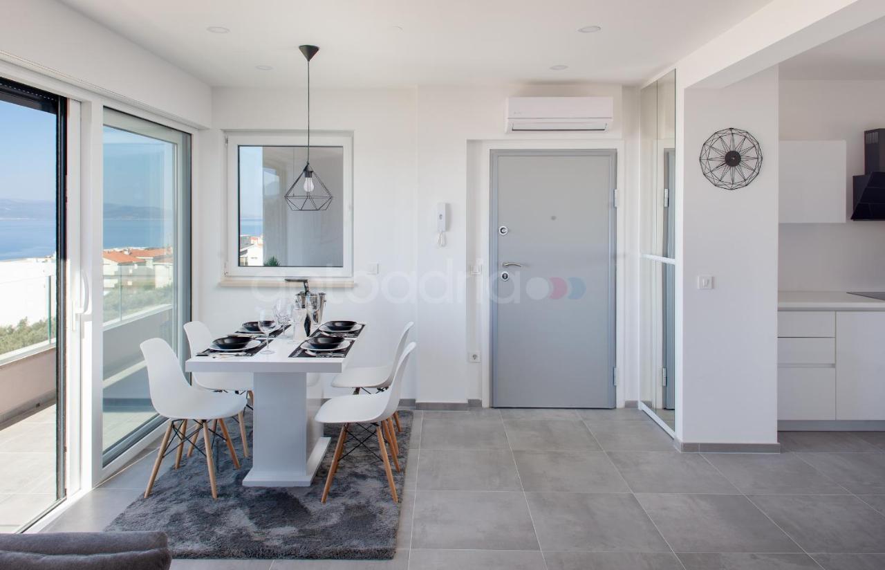 Luxury Apartment Sofia -Free Beach Parking Makarska Exterior photo